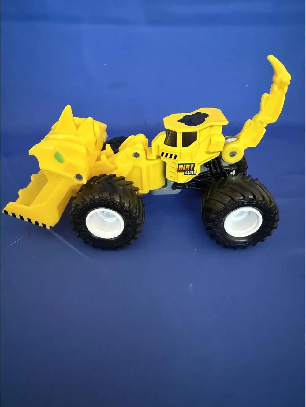 Monster Jam Dirt Squad SCOOPS Die-cast Vehicle